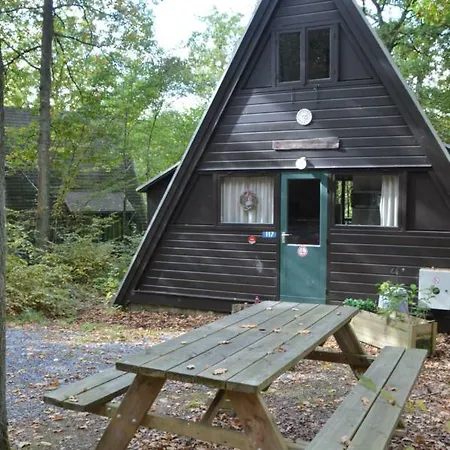 De Rosse Eekhoorn Шале Дюрбюи