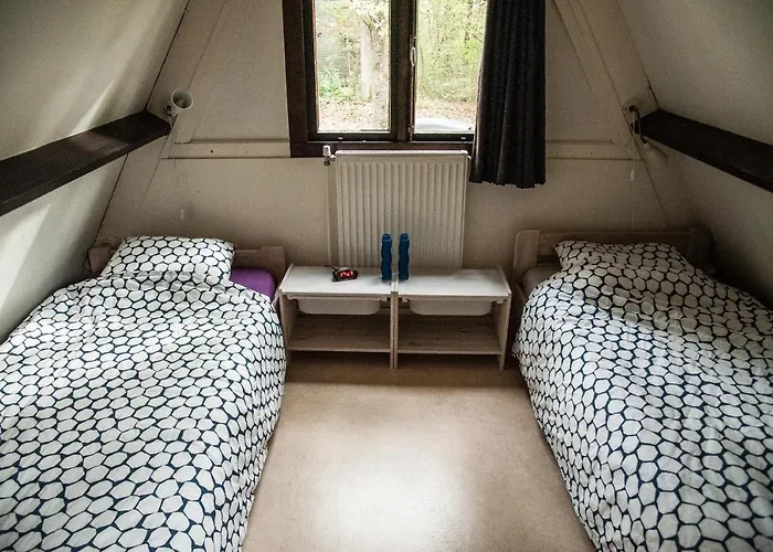 シャレー De Rosse Eekhoorn デュルビュイ